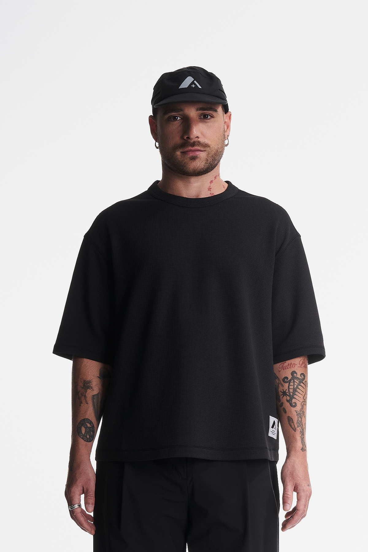 PATHFINDER T-SHIRT ALL GENDER-Black